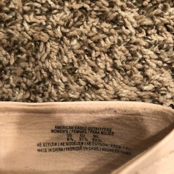 American Eagle nude scrunch ballet flats - Picture 7 of 7